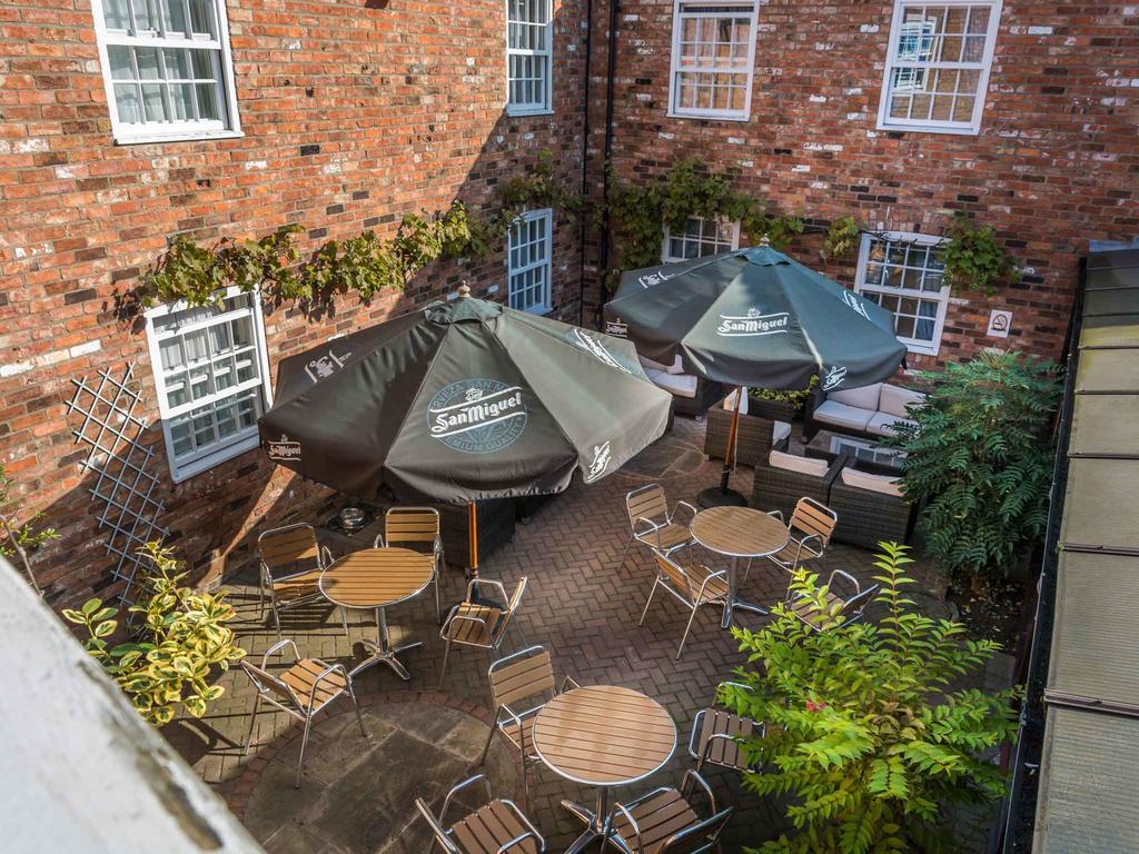 The Admiral Rodney Hotel, Horncastle, Lincolnshire ฮอร์นคาสเซิล ภายนอก รูปภาพ