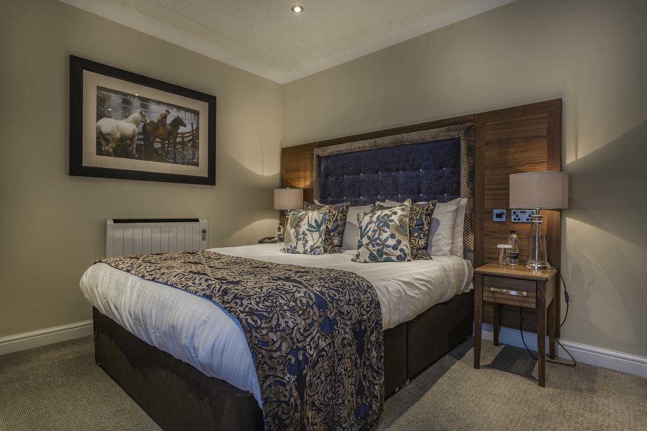 The Admiral Rodney Hotel, Horncastle, Lincolnshire ฮอร์นคาสเซิล ภายนอก รูปภาพ