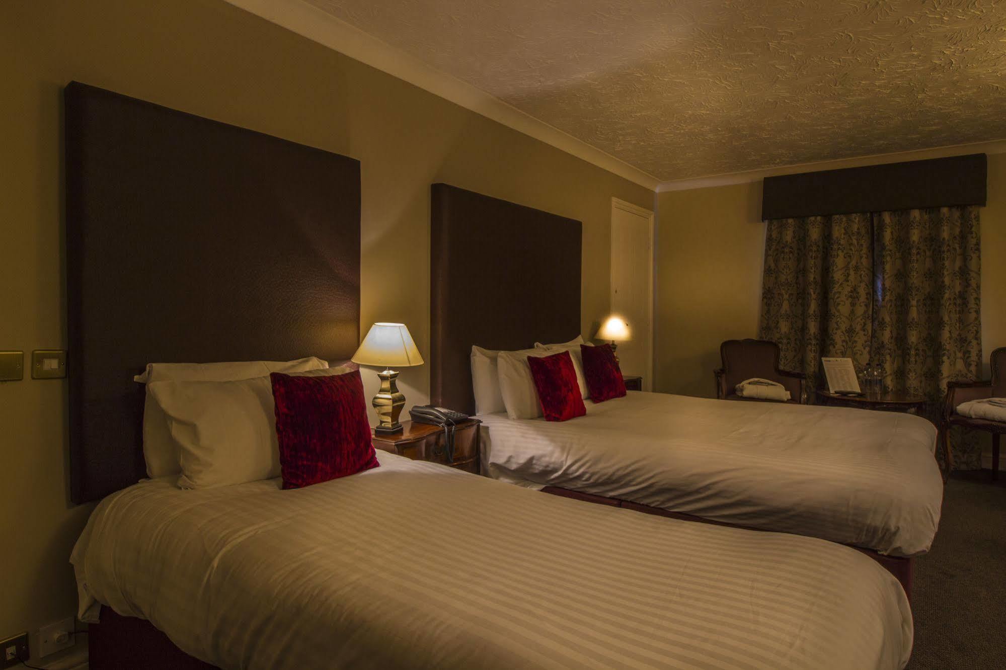 The Admiral Rodney Hotel, Horncastle, Lincolnshire ฮอร์นคาสเซิล ภายนอก รูปภาพ
