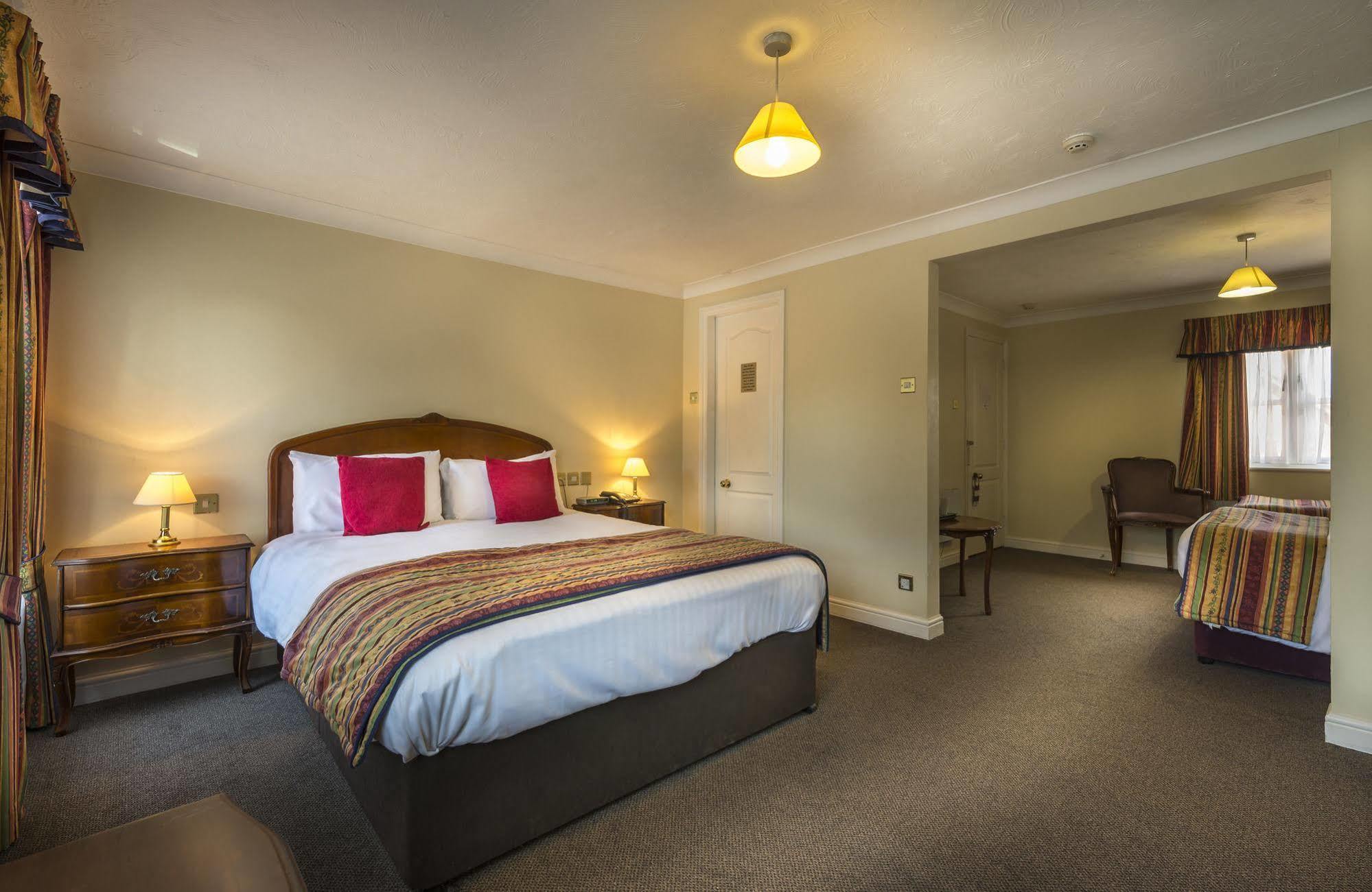 The Admiral Rodney Hotel, Horncastle, Lincolnshire ฮอร์นคาสเซิล ภายนอก รูปภาพ