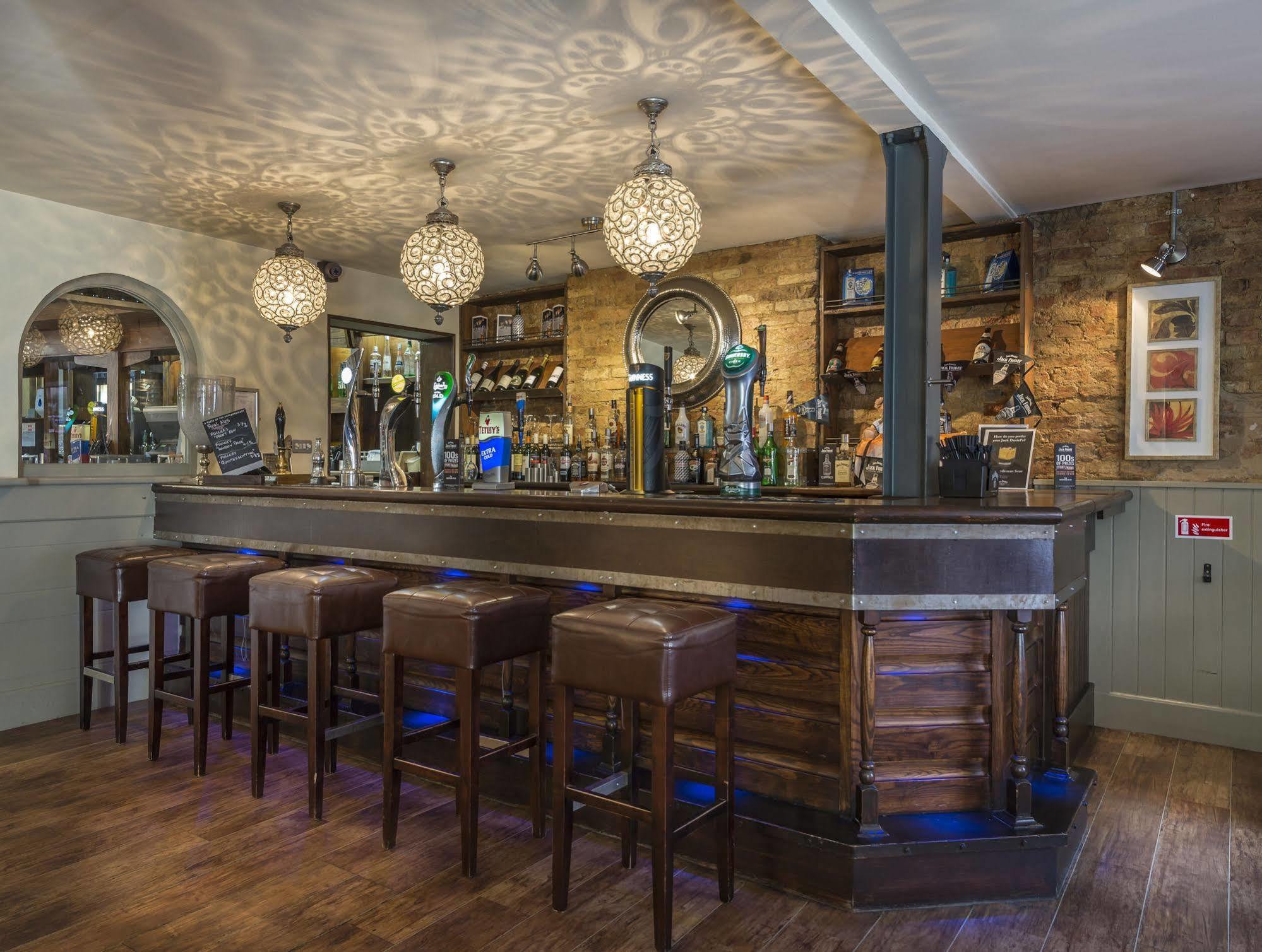 The Admiral Rodney Hotel, Horncastle, Lincolnshire ฮอร์นคาสเซิล ภายนอก รูปภาพ