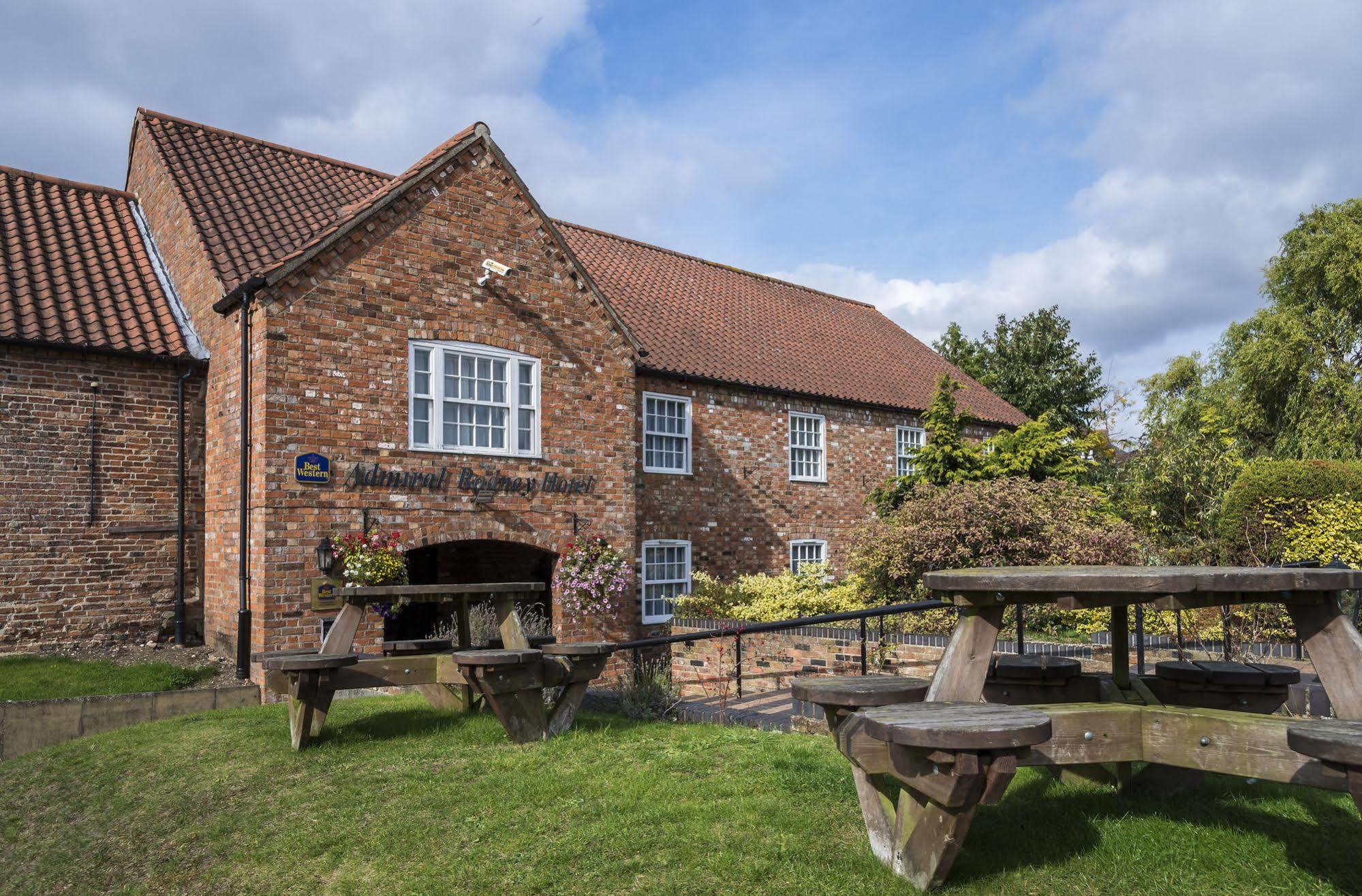The Admiral Rodney Hotel, Horncastle, Lincolnshire ฮอร์นคาสเซิล ภายนอก รูปภาพ